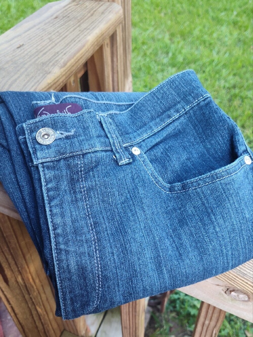 Gloria Vanderbilt Amanda Capri Jeans Size 10 - Picture 8 of 8